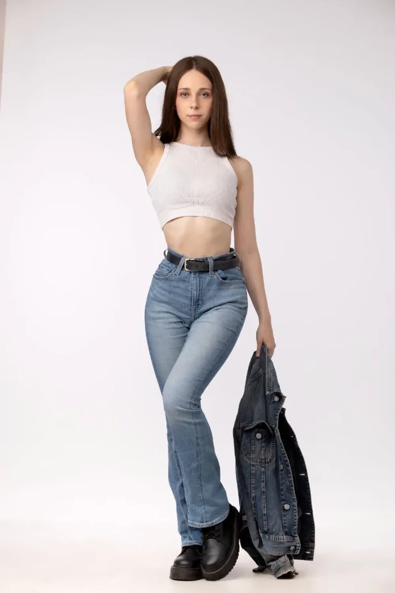 Ritratto artistico di Giulia, studio fotografico Milano